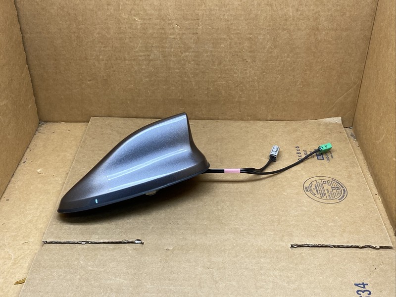 2017-2020 Nissan Rogue Radio Shark Fin Antenna Gray KAD 28208 6FL1A