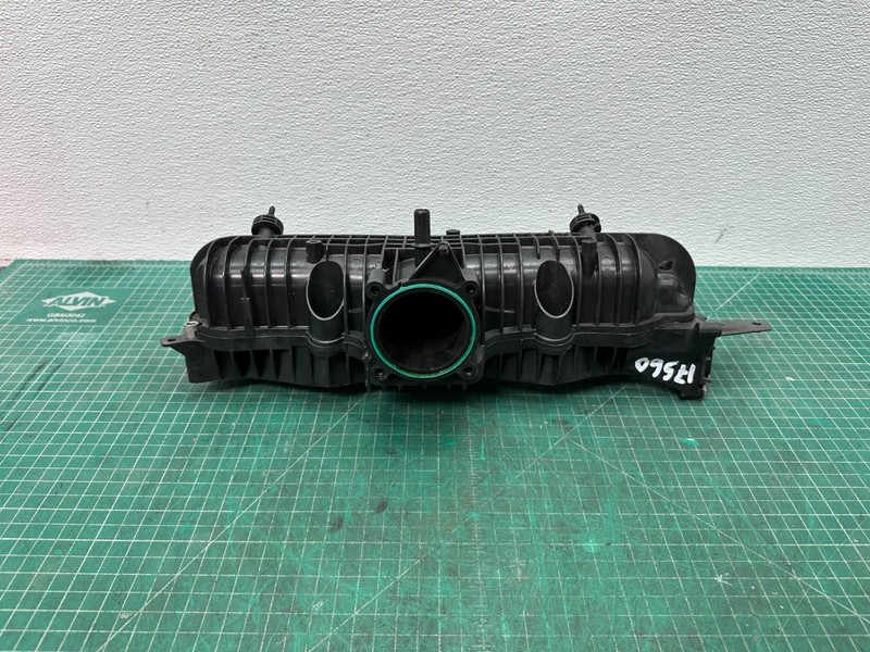 15-18 Volvo S60 T5 2.0L engine AIR INTAKE MANIFOLD OEM