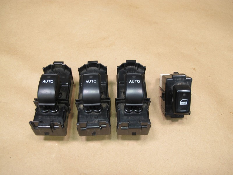 1998-2007 LEXUS UZJ100L LX470 WINDOW DOOR LOCK BUTTON SWITCH SET OF 4