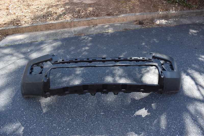 2016-2019 TOYOTA TACOMA FRONT BUMPER FACTORY OEM