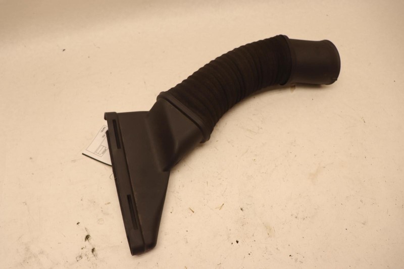 2014-2017 MERCEDES S-CLASS S550 W222 RIGHT AIR CLEANER INLET PIPE HOSE DUCT OEM