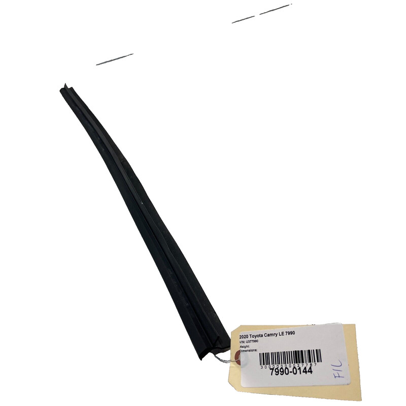 TOYOTA CAMRY LEFT SIDE DOOR LOWER WEATHERSTRIP SEAL 2018-2021 OEM