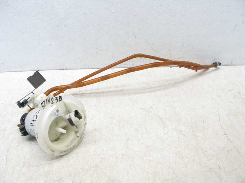 08-12 MERCEDES W212 E350 C GLK IN TANK LOW PRESSURE SENDING FUEL PUMP LEFT 12142