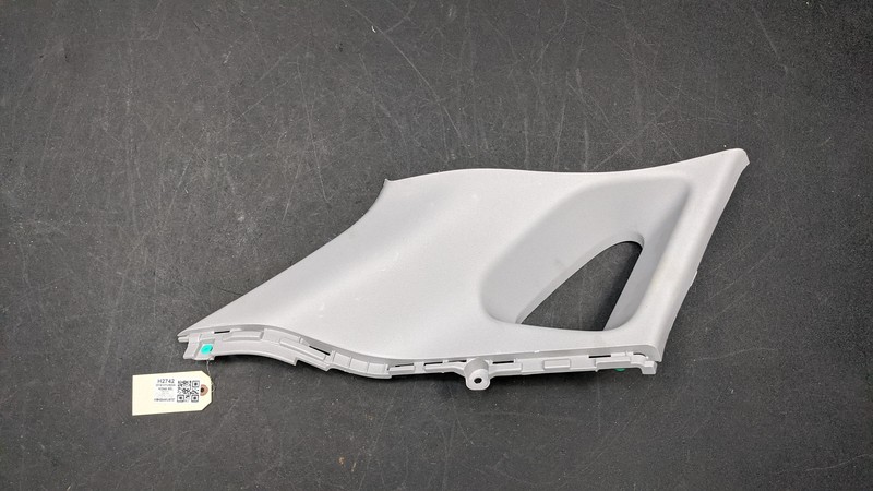 Left Driver Upper Quarter Trim Panel 85850-J9000 2019 Hyundai Kona 2018-2020