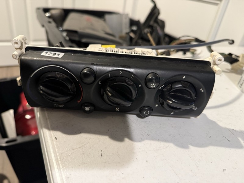 2002-2006 Mini Cooper AC Heater Temperature Climate Control 69432203