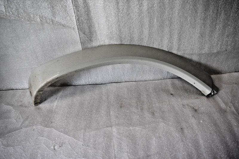 2011-2014 PORSCHE CAYENNE - REAR Right Wheel Fender Flare TRIM / Molding (REAR)