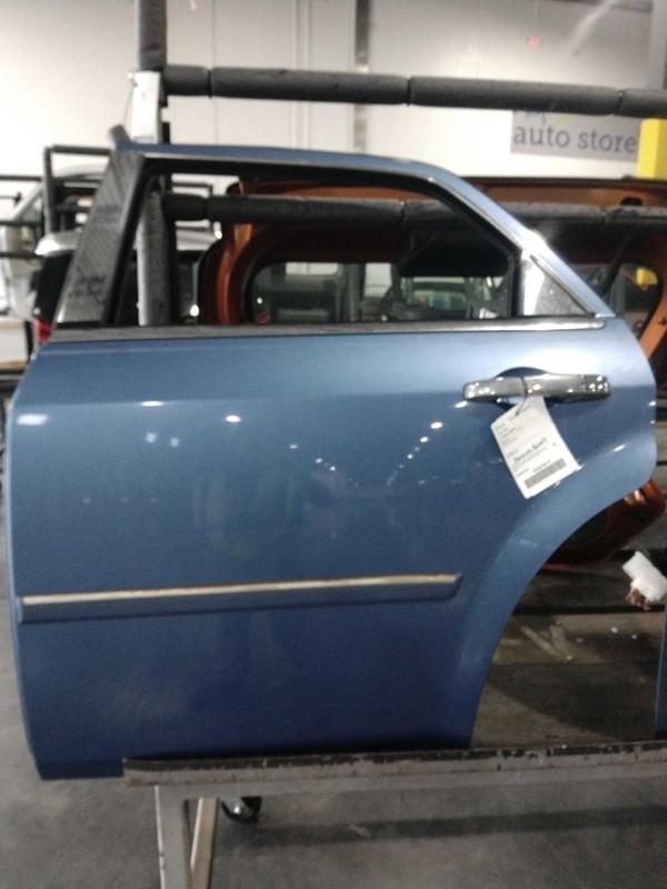 2007 Chrysler 300 Left Rear Door Blue 4DR SED 128K Miles OEM Part 465777