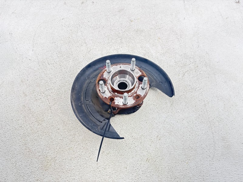 2020-2024 BUICK ENCORE GX REAR LEFT SIDE SPINDLE KNUCKLEOEM 6K MILES
