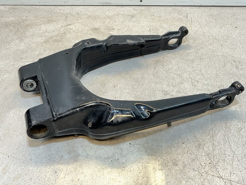 2012 Harley Davidson FLHR Road King Rear Swingarm Swing Arm Touring