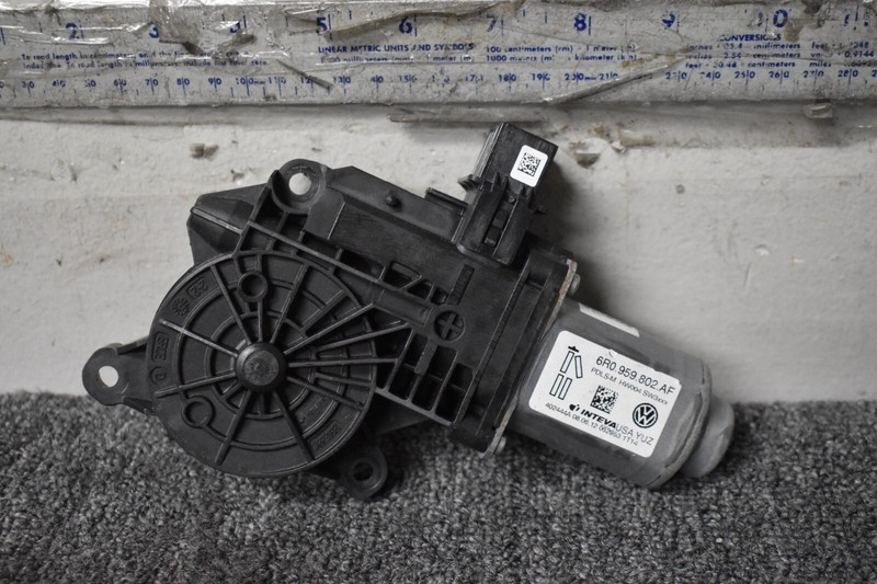 2011-2018 VOLKSWAGEN JETTA S WINDOW MOTOR FACTORY OEM