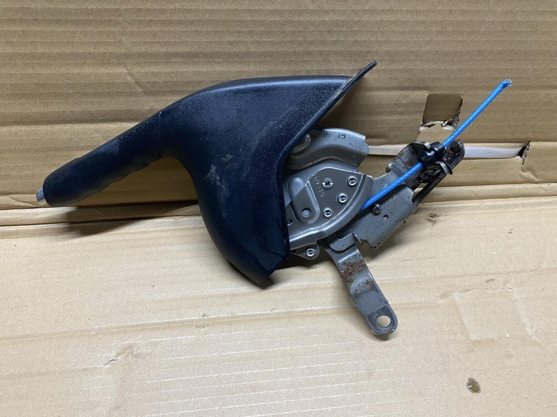 2015 FORD FIESTA EMERGENCY PARK BRAKE HANDLE