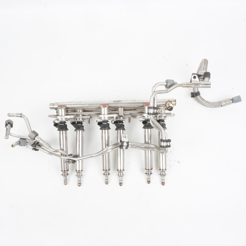 12-16 Mercedes W207 E350 Left & Right Side Fuel Injection Rail Line Injectors