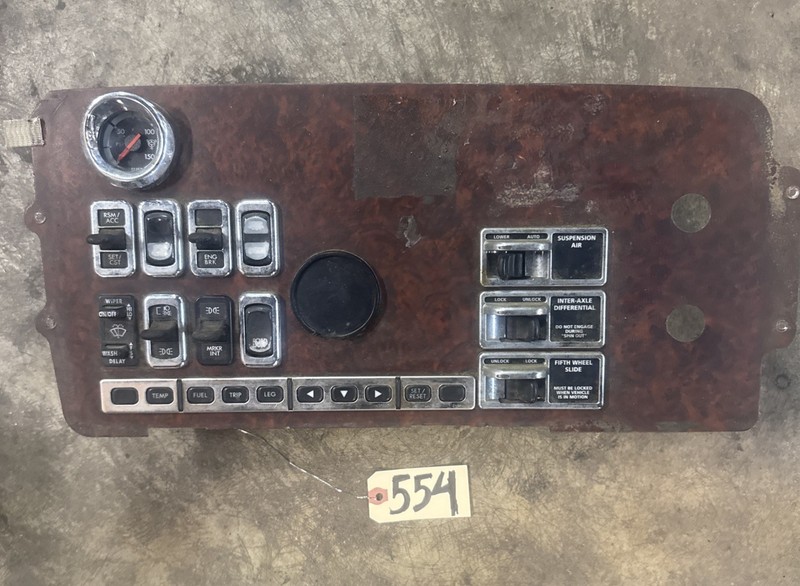 Freightliner Century Class Instrument Cluster N17548