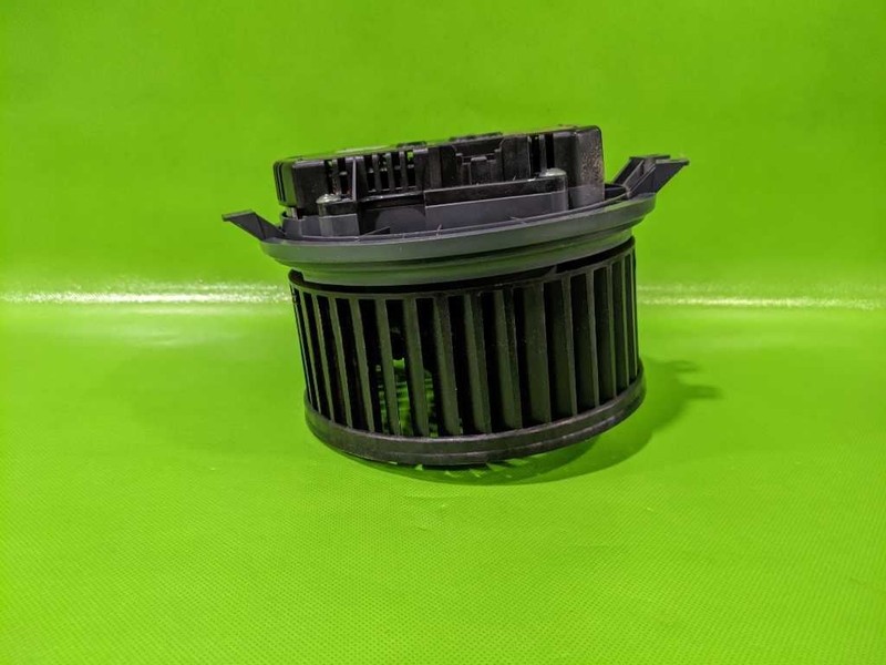 15-20 TAHOE BLOWER MOTOR OEM 4234-53