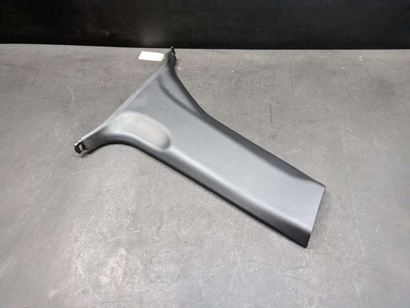 Center Right B Pillar Lower Trim Panel 2018 Honda CR-V 84121-TLA-A01 2017 - 2020