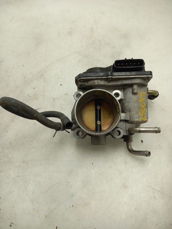 04 05 TOYOTA RAV 4 2.4L THROTTLE BODY VALVE ASSEMBLY