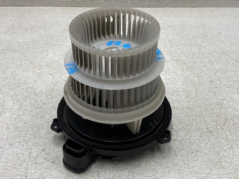 2015-2020 LEXUS GS200T GS350 HVAC AC HEATER BLOWER MOTOR ASSEMBLY OEM LOT776
