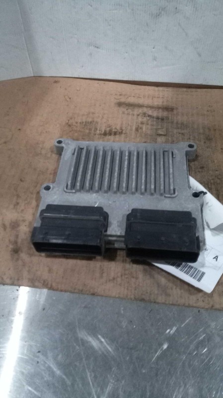 2016 KIA Sedona Body Control Module OEM 95400A9500 64K Mi Brown