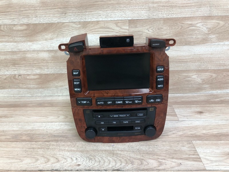 TOYOTA HIGHLANDER OEM FRONT NAVIGATION INDASH SCREEN MONITOR GPS RADIO DISPLAY 2
