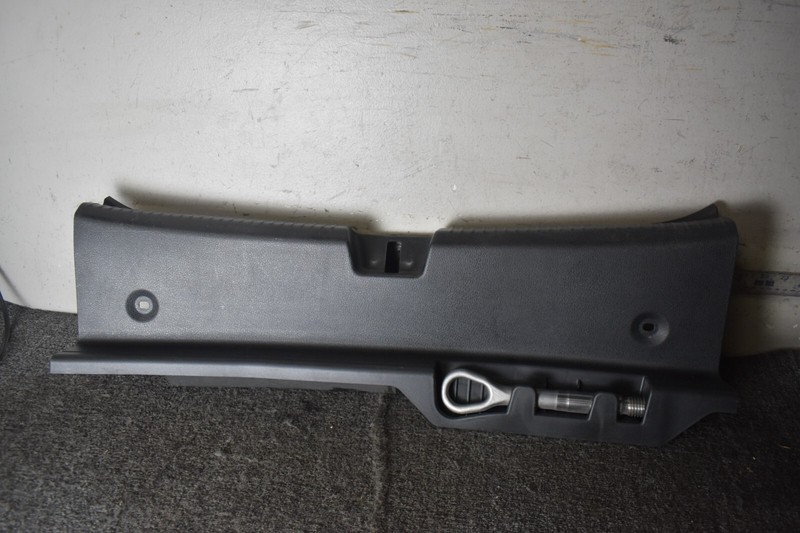 MERCEDES BENZ C CLASS REAR PROTECTION BOOT FACTORY OEM