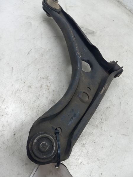 04-06 SCION XB 1.5L FWD MT PASSENGER SIDE FRONT LOWER CONTROL ARM