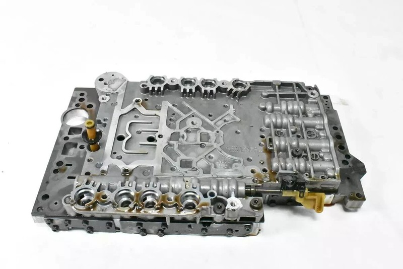 04-12 Mercedes R230 SL500 7G-Tronic 722.9 Transmission Valve Body 2202771301 OEM