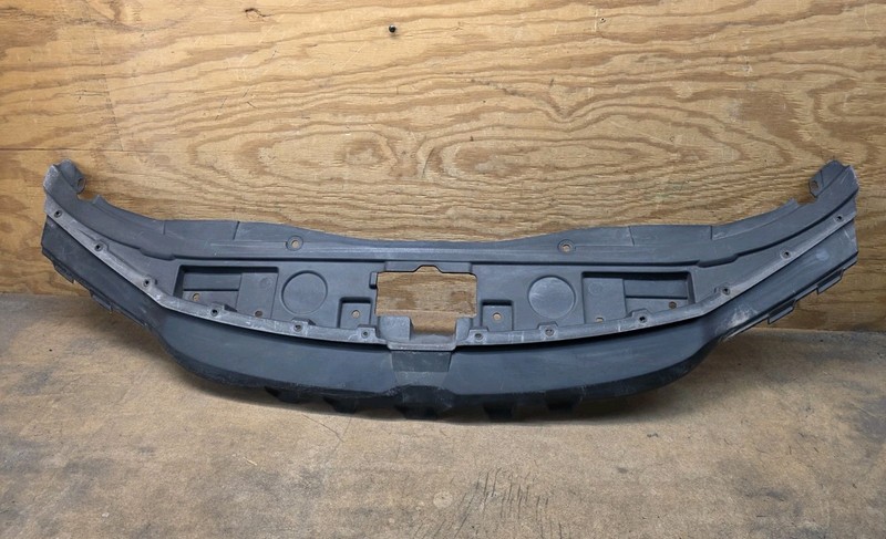 2015 16 17 18-2023 Chrysler 300 Radiator Cover Close Out Panel 68227211AA/C OEM