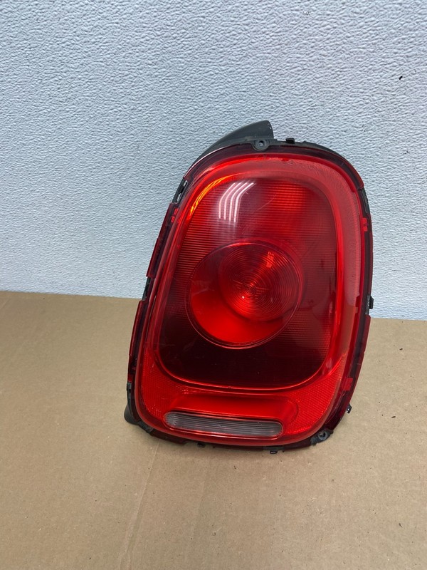 2014 to 2020 Mini Cooper F55 F56 F57 Right Passenger RH Tail Light Oem AC5550 DG
