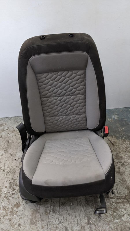 Front Right Seat Cloth 2020 Chevrolet Equinox 2018 2019 2021