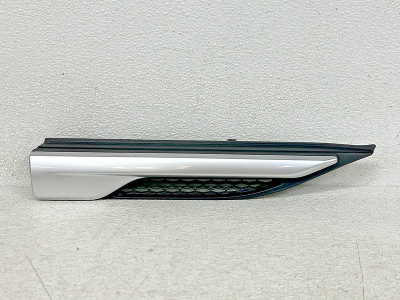 ⭐2012-2018 RANGE ROVER EVOQUE FRONT RH FENDER WING GRILL TRIM COVER OEM LOT2704