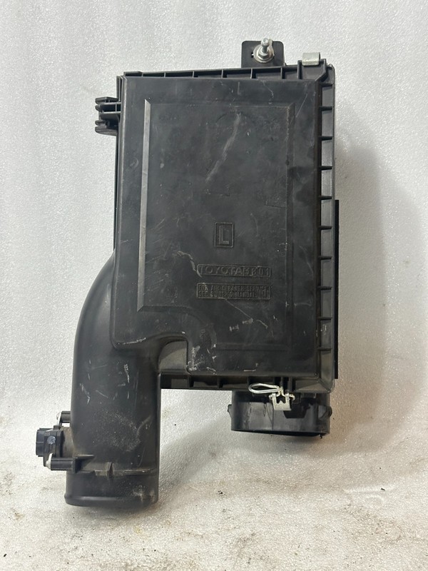 07-12 Lexus LS460 LS460L Left Driver Side Air Cleaner Filter Box 1770238010 OEM