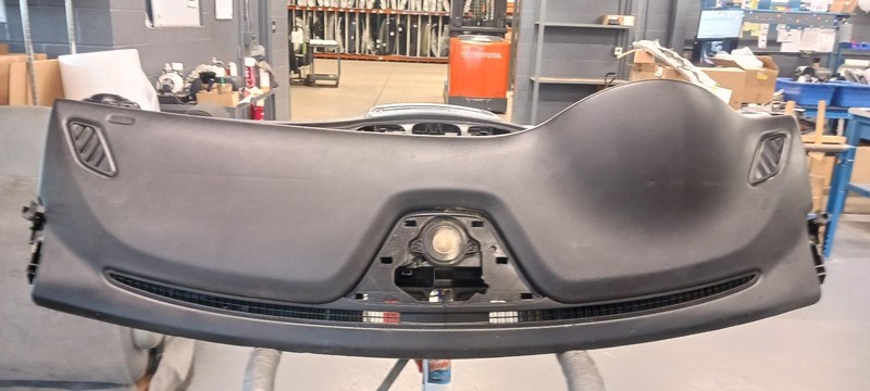 15-'17 MERCEDES GLA250 dashboard Dash Panel vinyl OEM Grade A!