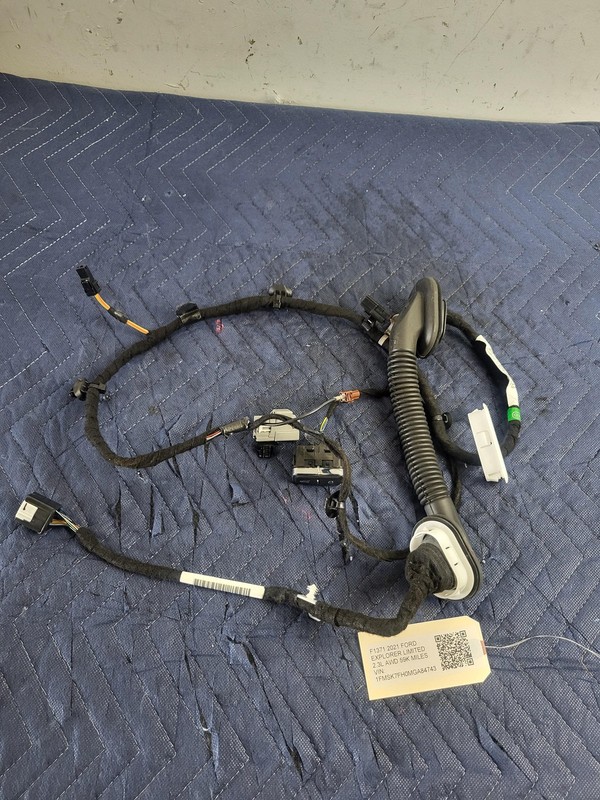 Used Oem Ford Trunk Tailgate Liftgate Wiring Harness for 2020-2021 Explorer