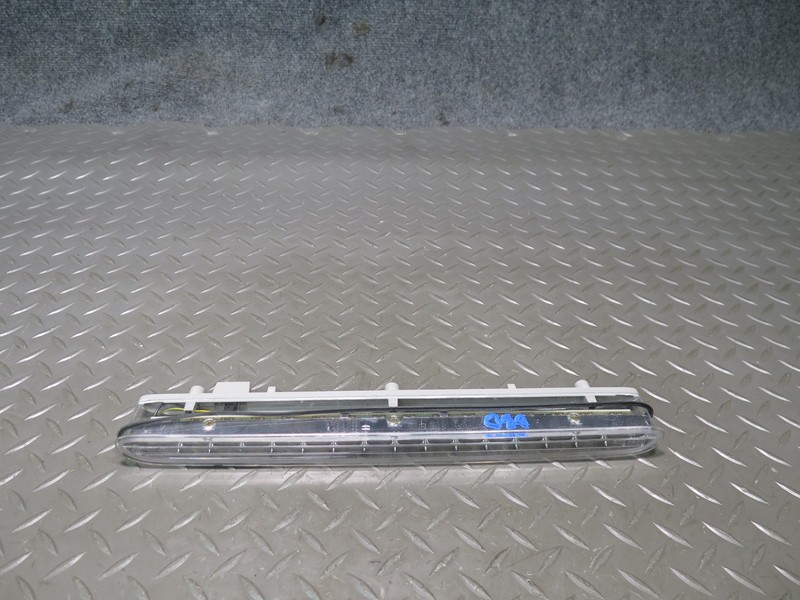 2001-2006 BMW E46 M3 3-SERIES CONVERTIBLE REAR THIRD 3RD BRAKE STOP LIGHT LAMP