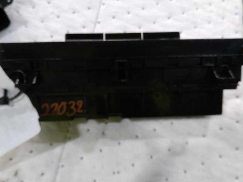 2018 Toyota Corolla A/C Selector Switch OEM Grey 5590002A30 134K Miles