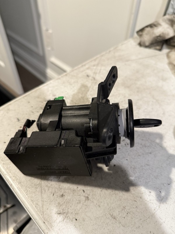 Ignition Switch Lock Cylinder With Key Fits 04-12 CHEVROLET MALIBU