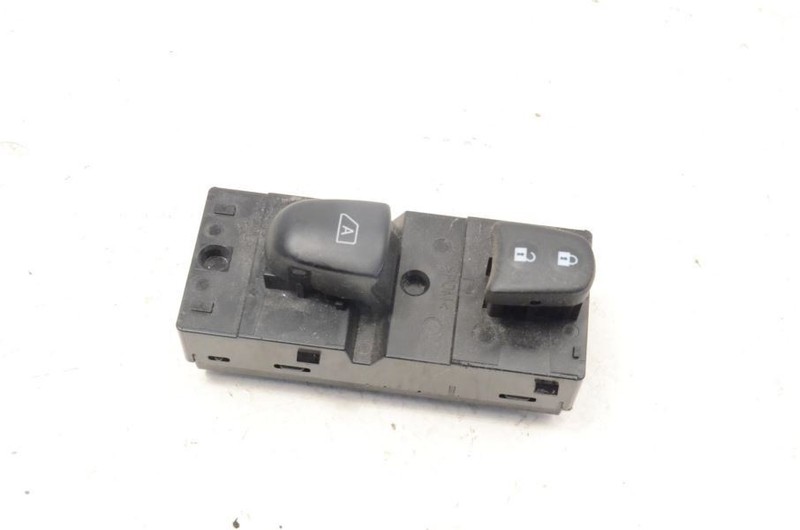 2013-2016 NISSAN PATHFINDER PLATINUM PASSENGER RIGHT FRONT DOOR WINDOW SWITCH