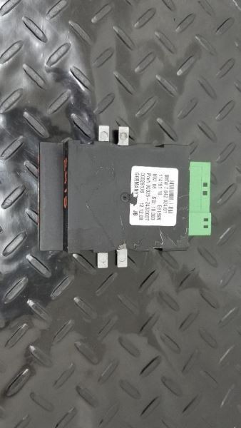 08-13 BMW M3 Fuel Pump Control Module Unit OEM 7842024