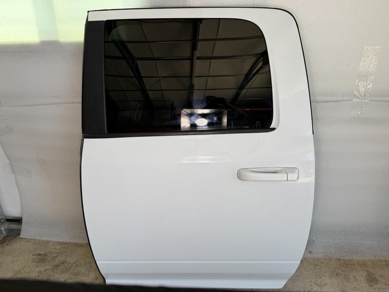 2019 2020 2021 2022 RAM 2500 3500 REAR DOOR LH DRIVER SIDE DOOR CREW CABWHITE