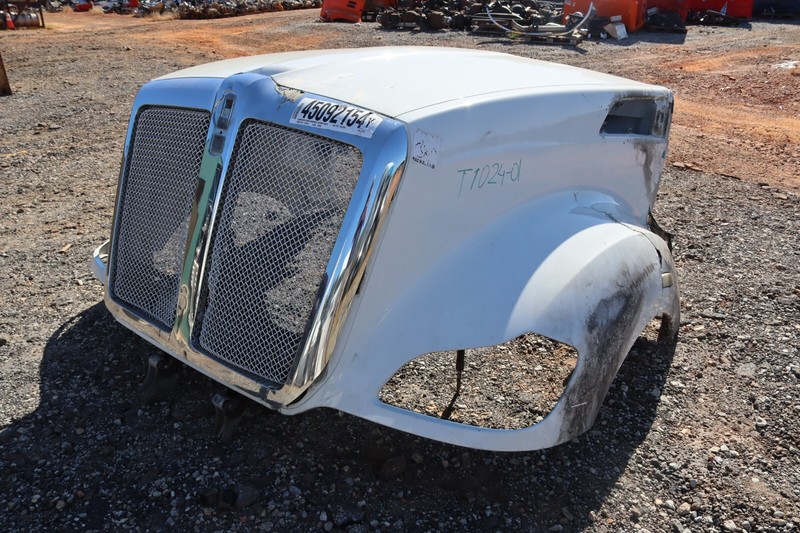 2015-2021 KENWORTH T680 FRONT BONNET HOOD W/ GRILL GRILLE OEM
