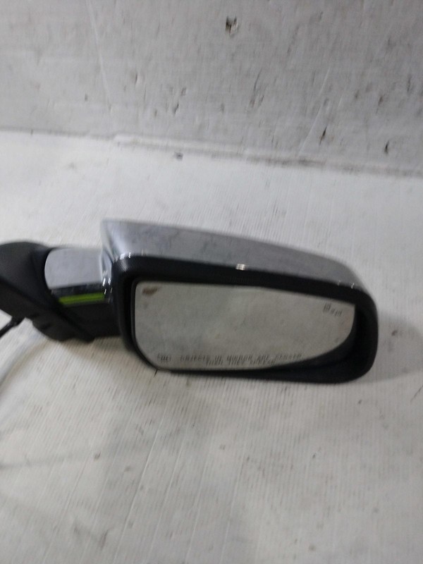 2017 Chevrolet Equinox Right Door Mirror Assembly Red 137833 Used 82K Miles
