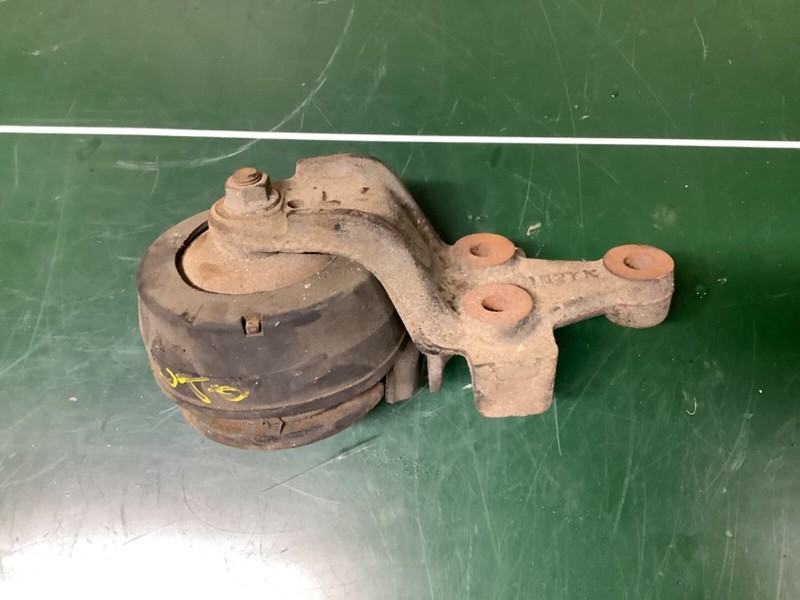 93-95 Acura Legend Left Motor Mount Middle Soft Mounting Used OEM