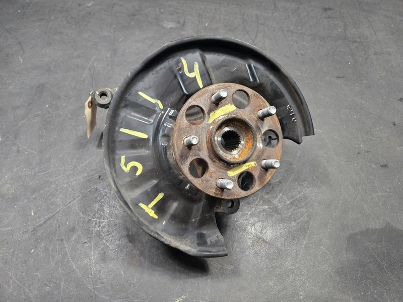 Rear Left Knuckle w/ Hub 2021 Toyota RAV4 42305-0R100 2019 2020 2022 2023 - 2025