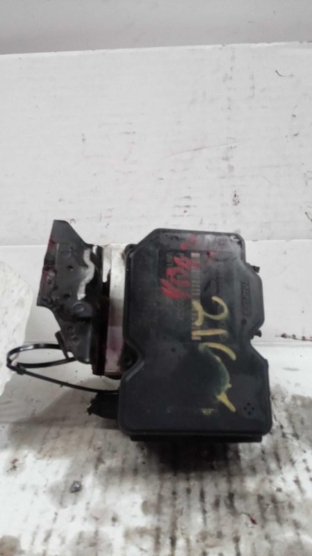 2015 Hyundai Sonata ABS Modulator OEM Silver 138K Miles NJ25-21605-534452