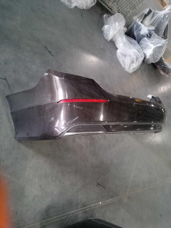 2018 Honda Accord OEM Black Bumper Assembly 141K Miles - Genuine Parts