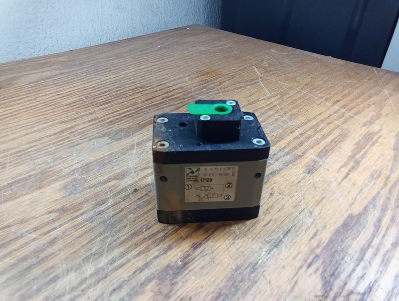 Pneumax 17120 1/4 Size 1 Pneumatic Soft Start Valve