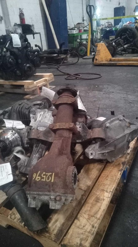 2010 Subaru Legacy 4WD Differential Carrier Assembly OEM 181K Miles Silver