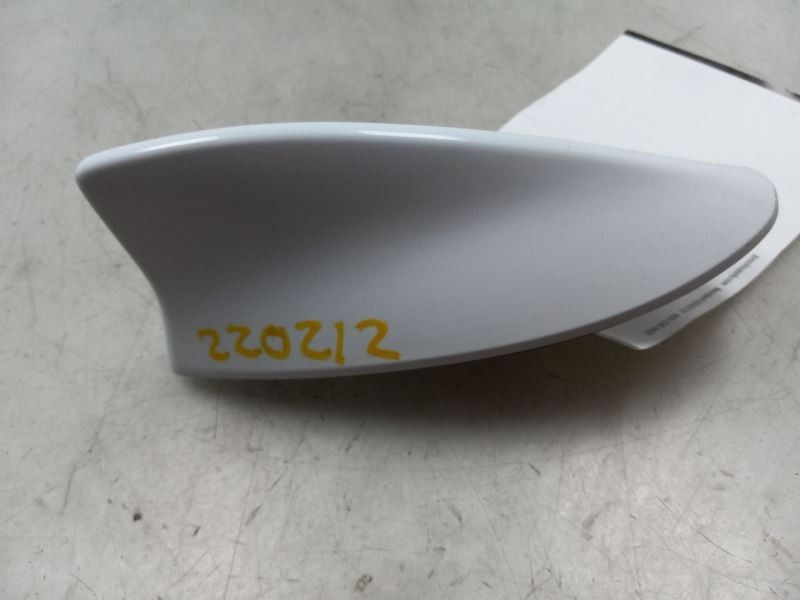 16 LEXUS IS200T ANTENNA ROOF MOUNTED SHARK FIN