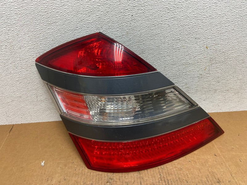 2007 - 2009 Mercedes-Benz S-Class Tail Light Left Driver LH Side AE1492 LK