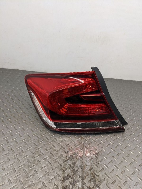Driver Tail Light Sedan Quarter Panel Mounted Fits 13-15 CIVIC 1169243